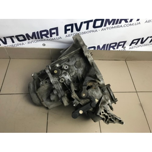 Коробка МКПП 5-ст Peugeot 308 1.6BlueHDI 2013-2021 20ET13